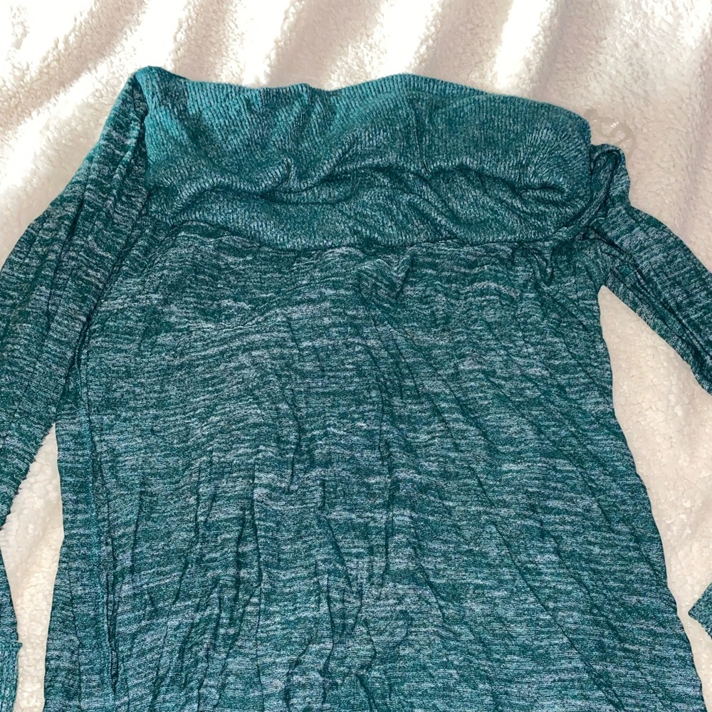 ANA sweater size L
